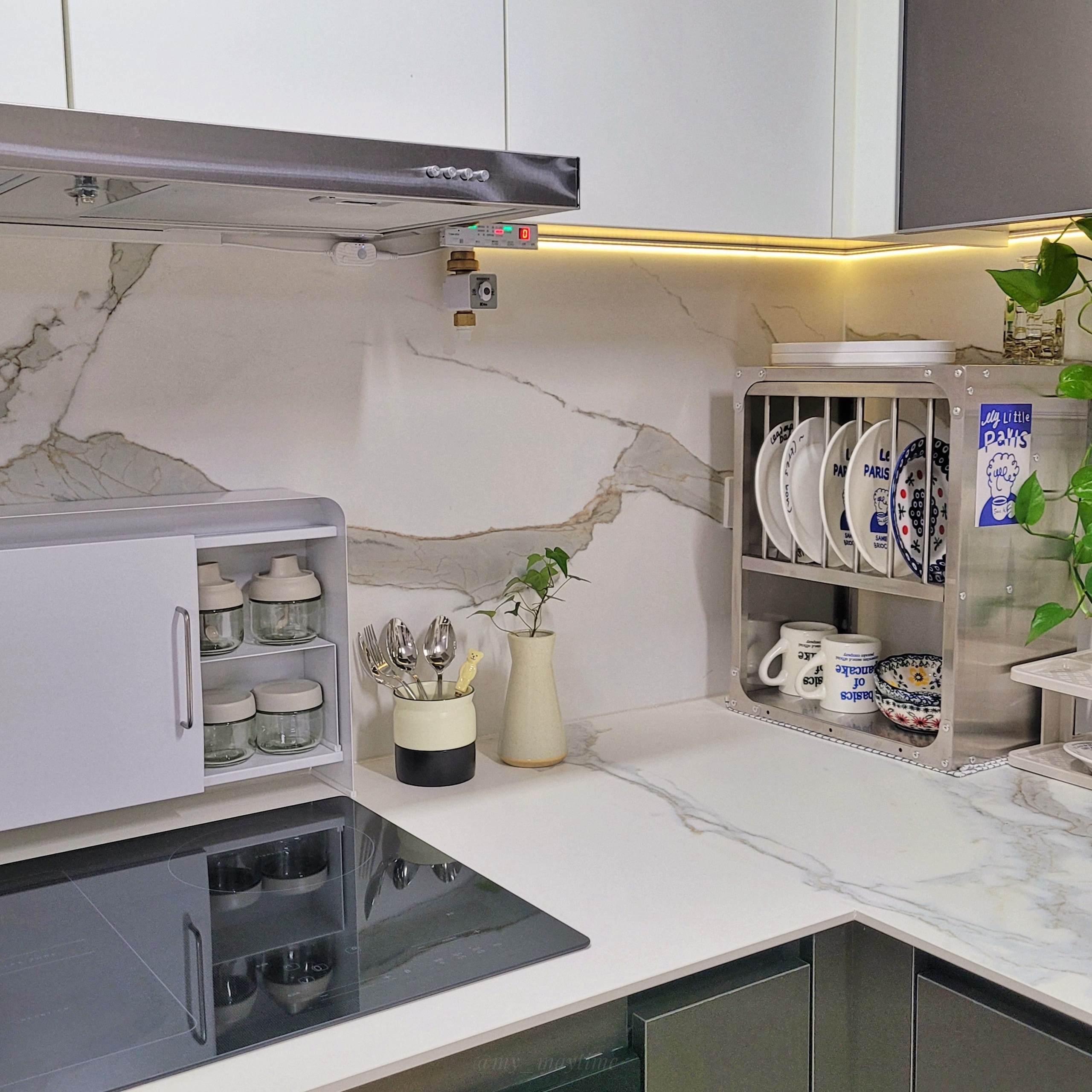 Two-Tone Self-Draining Ceramic Utensil Holders (Set of 2) user photo