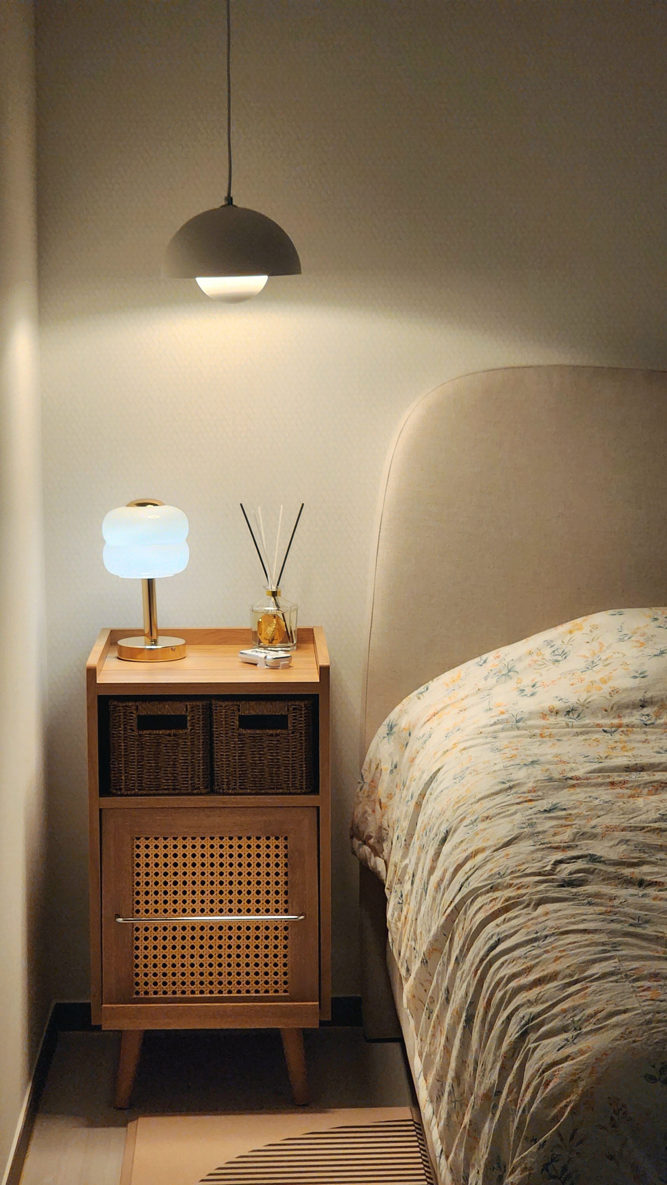 LED Gloomy Table Lamp user photo