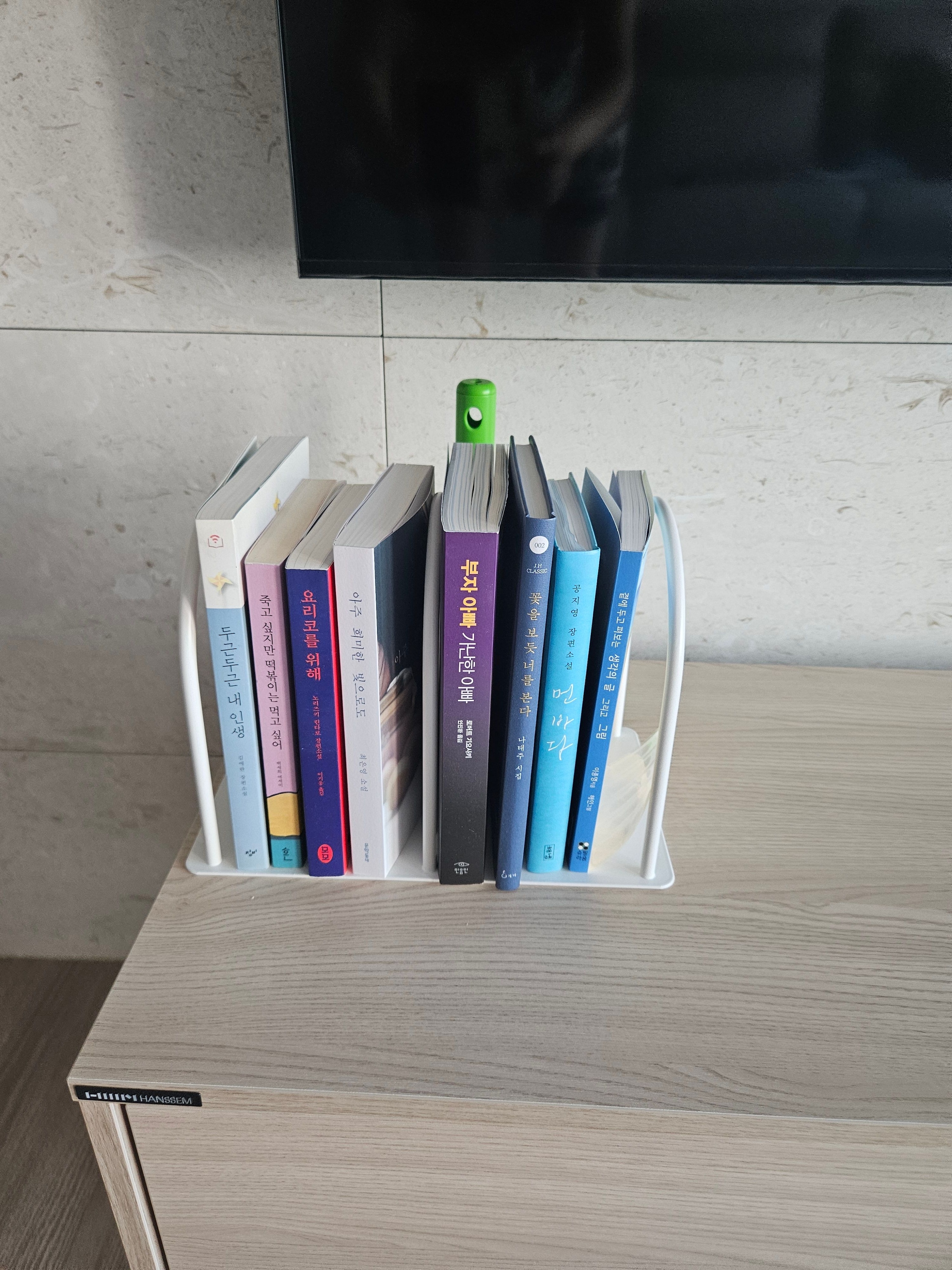 U-Steel Metal Bookend Organizer user photo