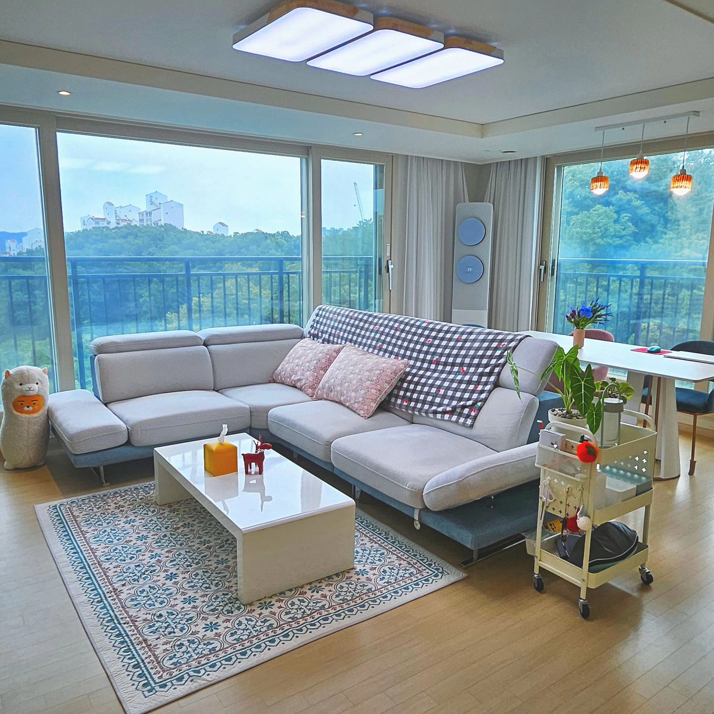 Kinsley Pegboard Utility Trolley Cart user photo