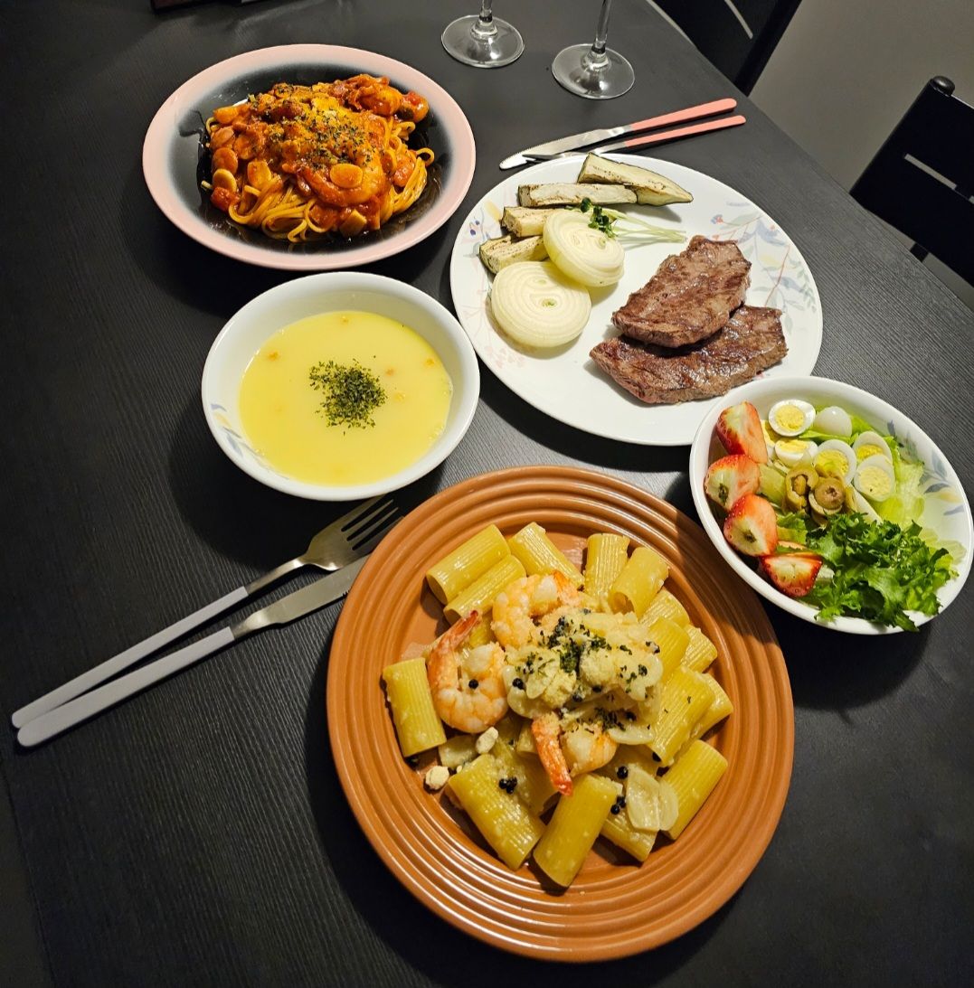 Seoul Minimalist Matte Fork & Knife Set for 4 (8-Piece) user photo
