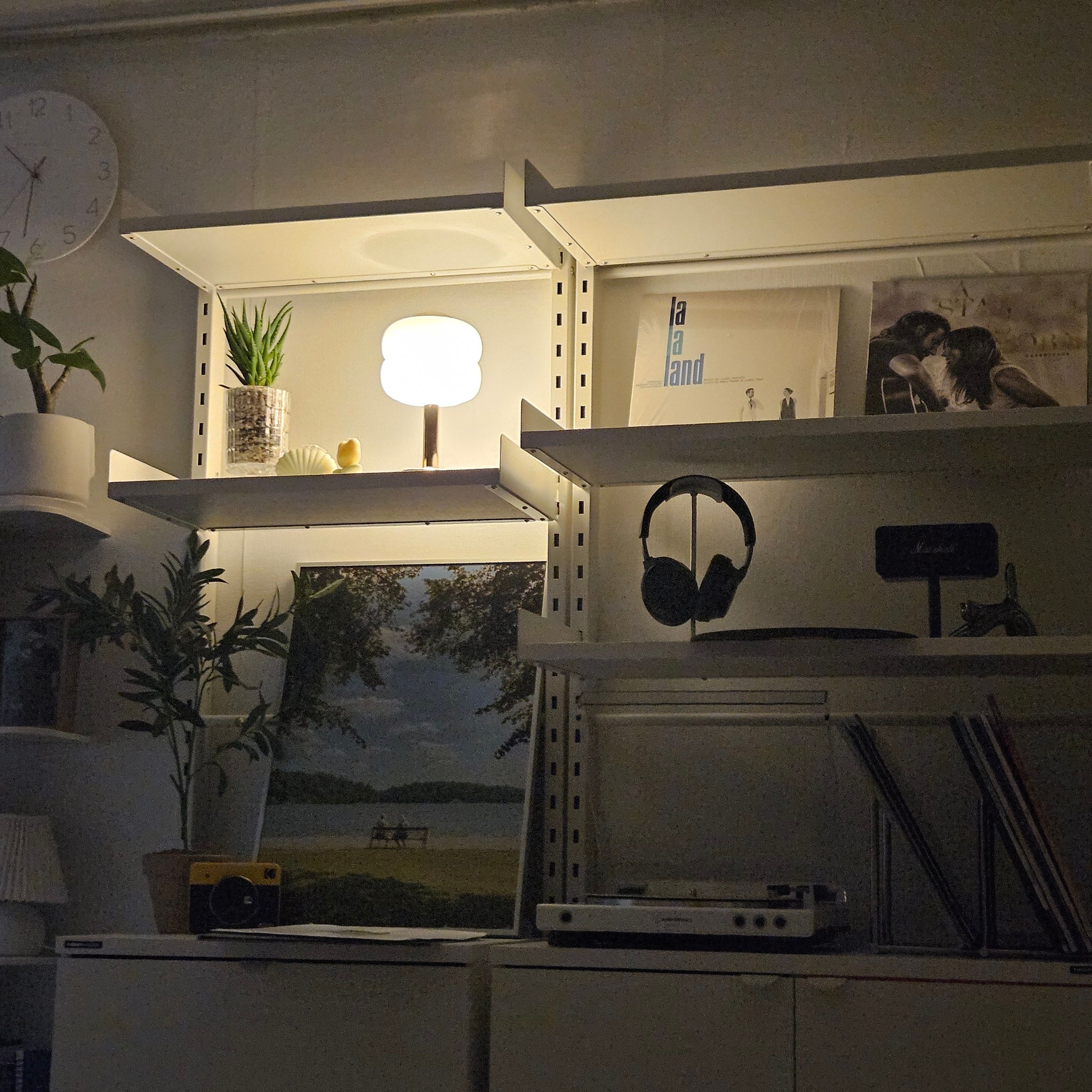 LED Gloomy Table Lamp user photo