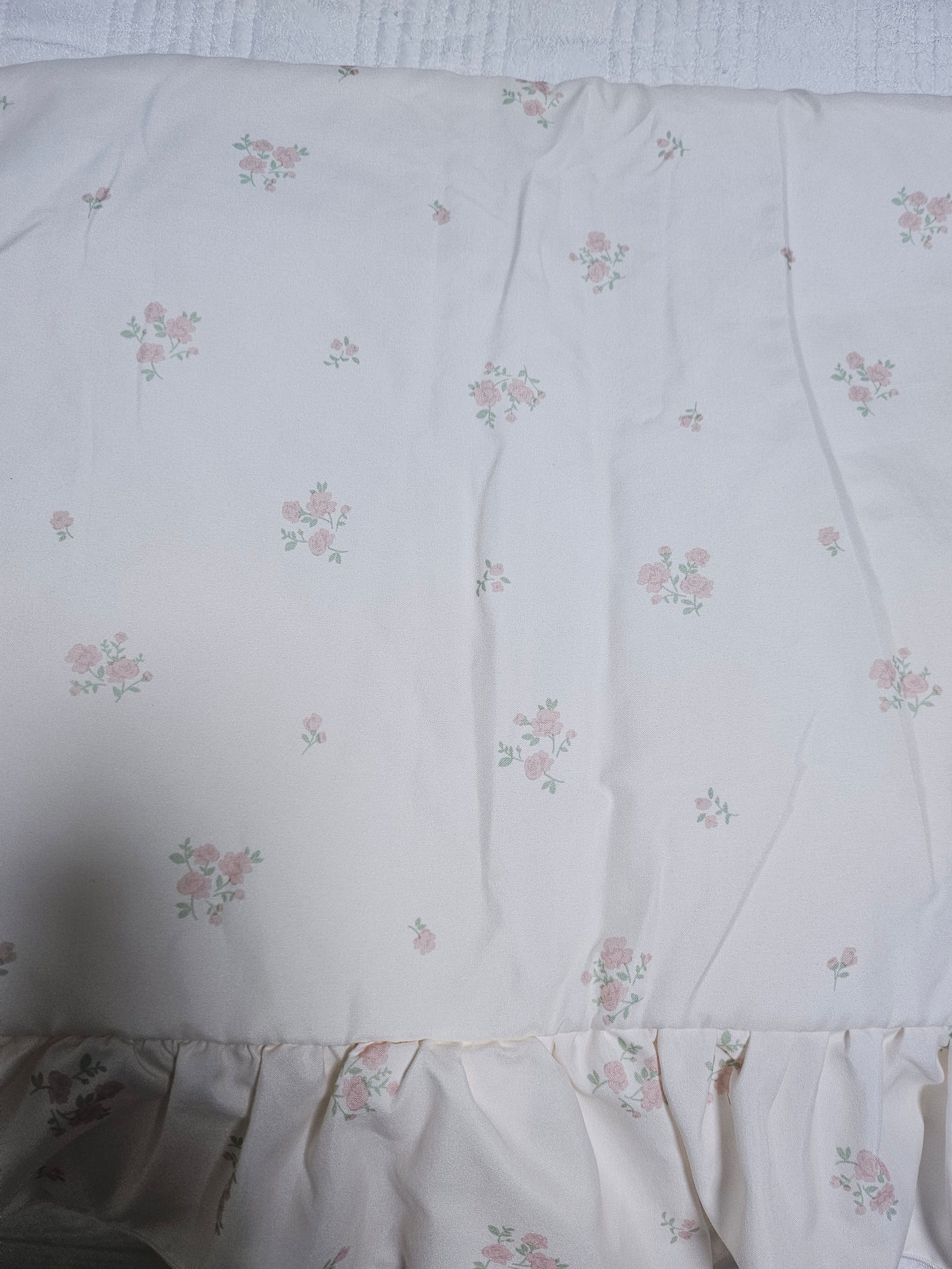 Hotel Style Dust-Free Frill Pillowcase user photo