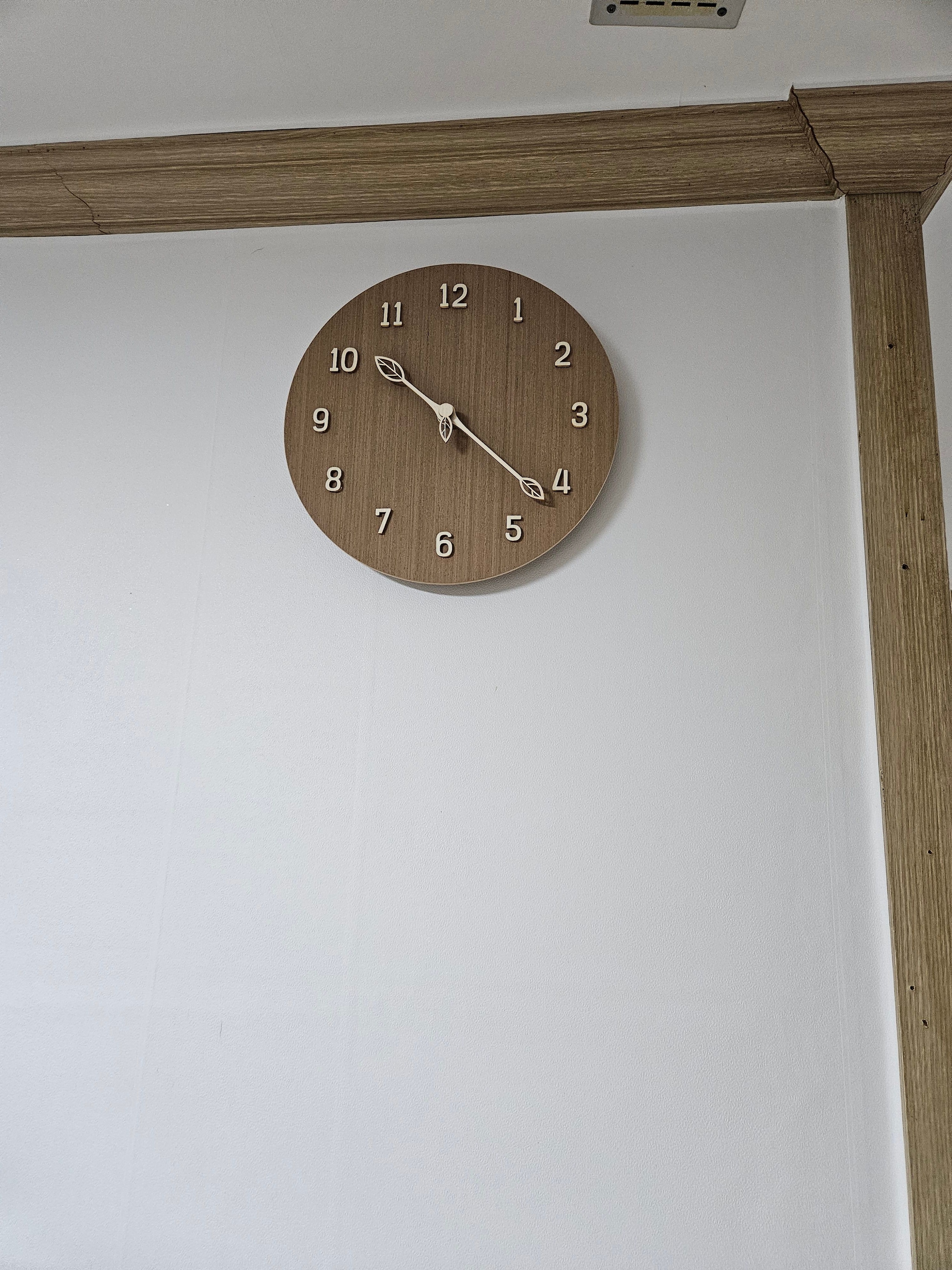 Wood Nature Leaf Wall Clock user photo