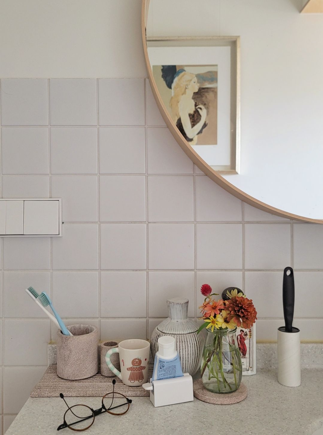 Easy Squeeze Toothpaste Dispenser user photo
