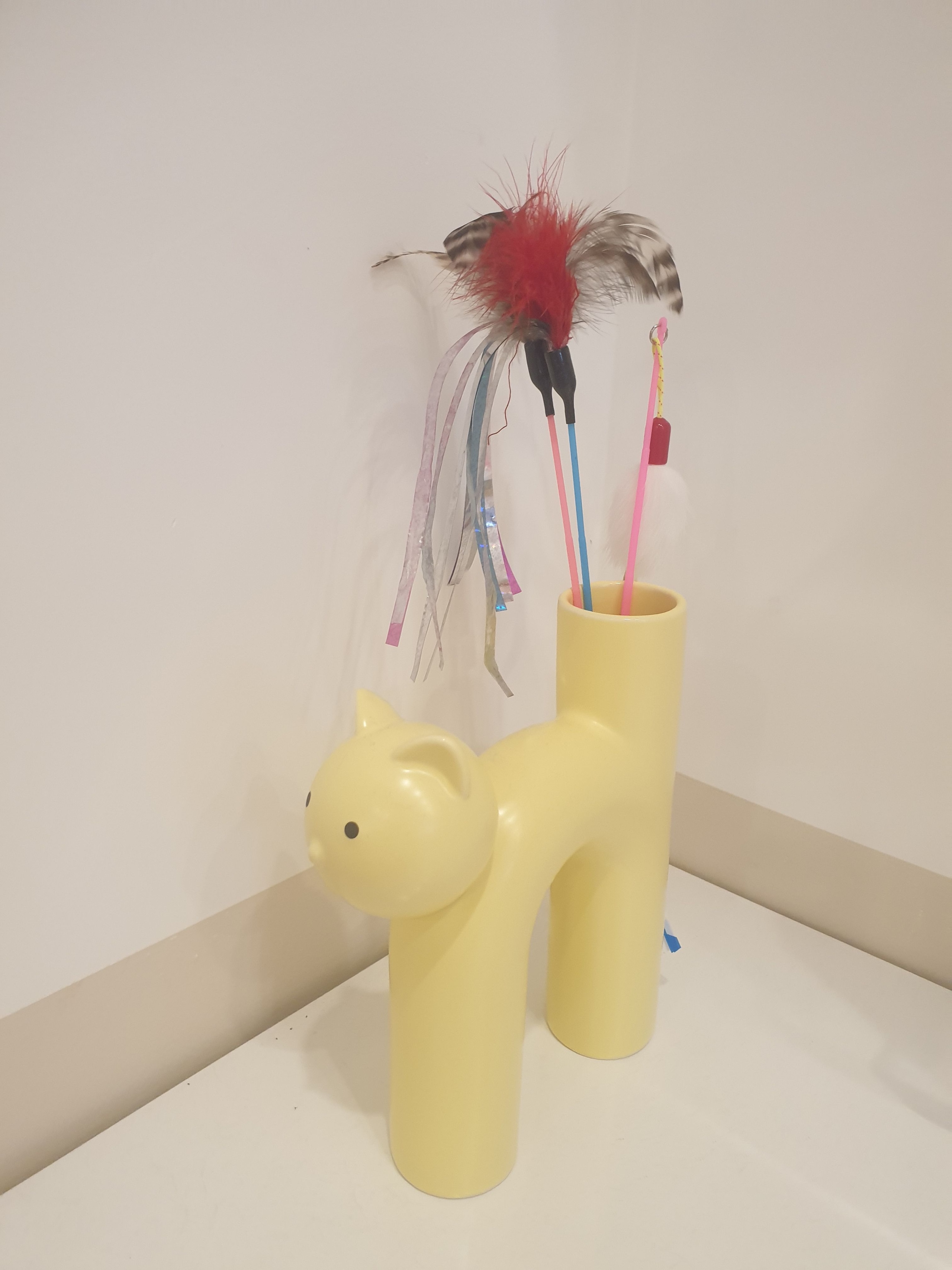 Cat Ikebana Ceramic Vase user photo