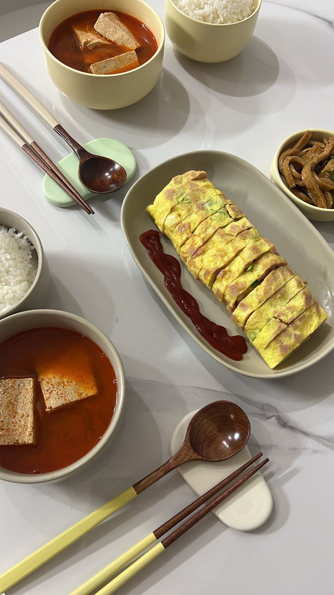 Every Meal Ceramic Dinnerware Set (10-Piece) user photo