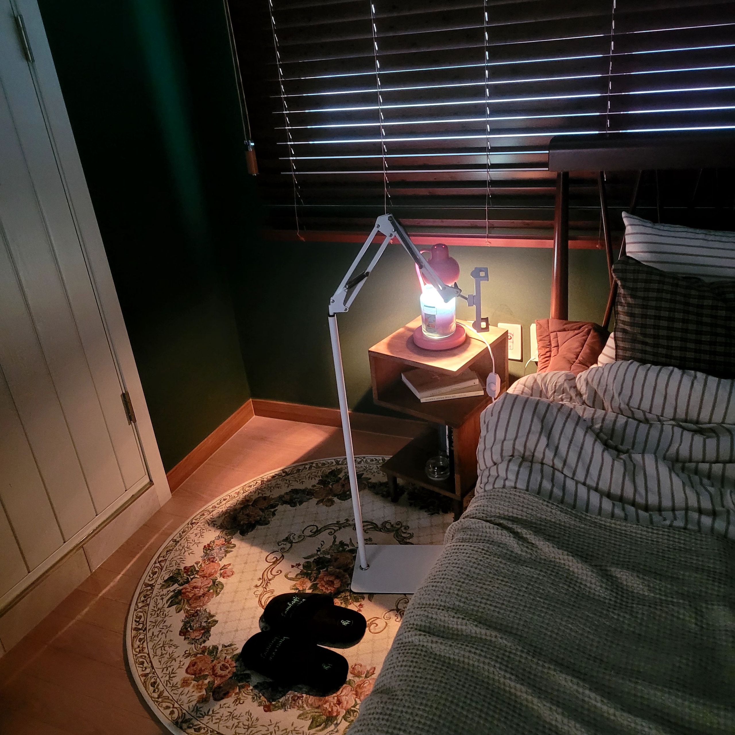 Soft Velvet Home Slippers - Set of 2 user photo