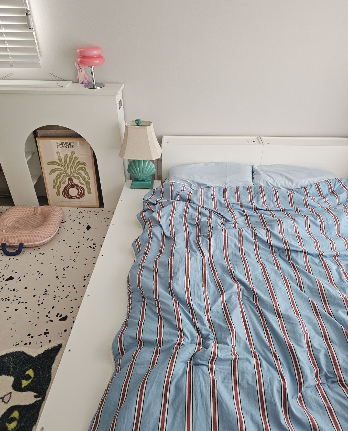 Deep Sleep Stripe All Season Comforter Set user photo