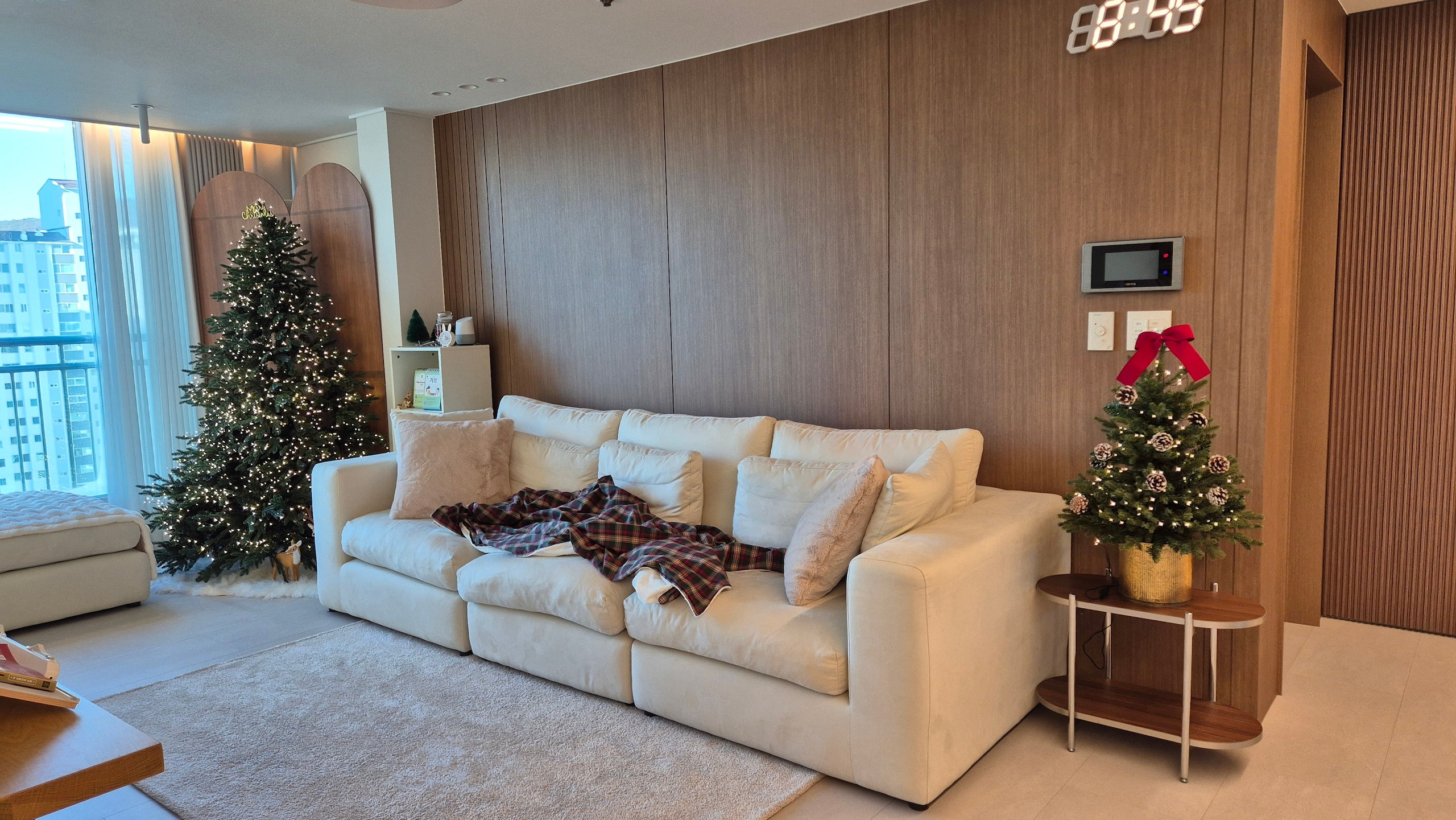 Holiday New York Check Microfiber Blanket user photo