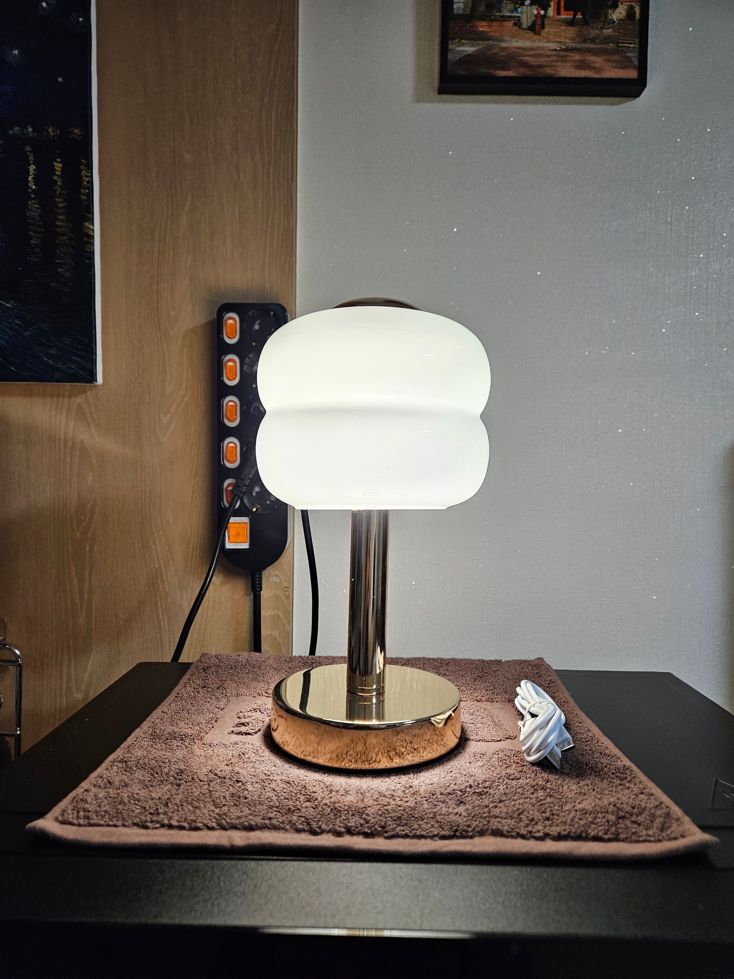 LED Gloomy Table Lamp user photo