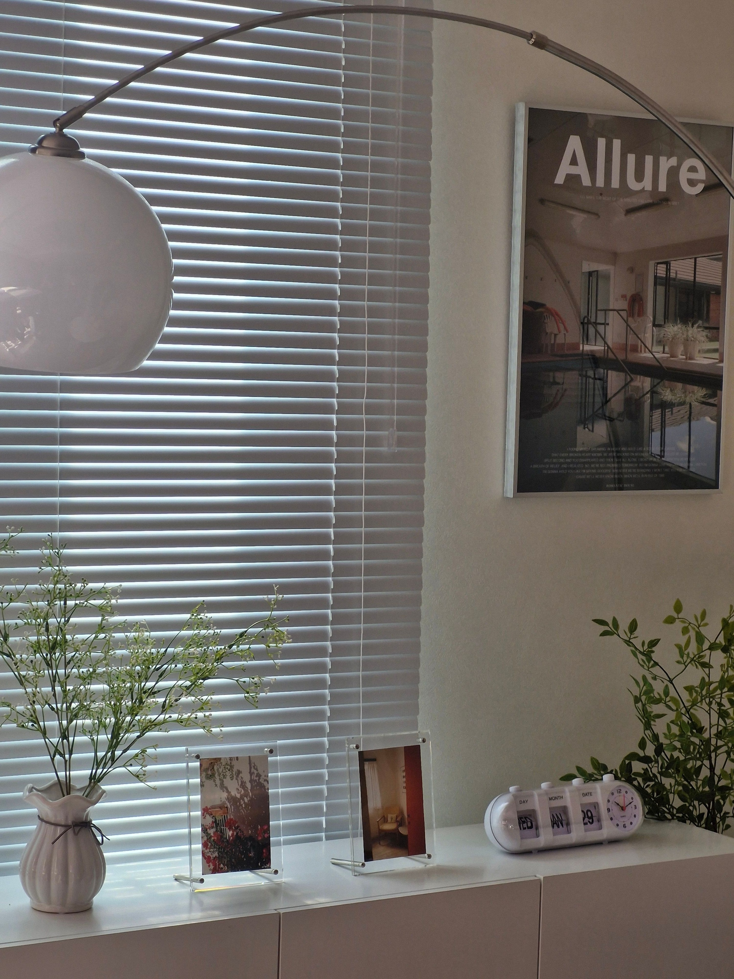 Short Pleated White Vase user photo