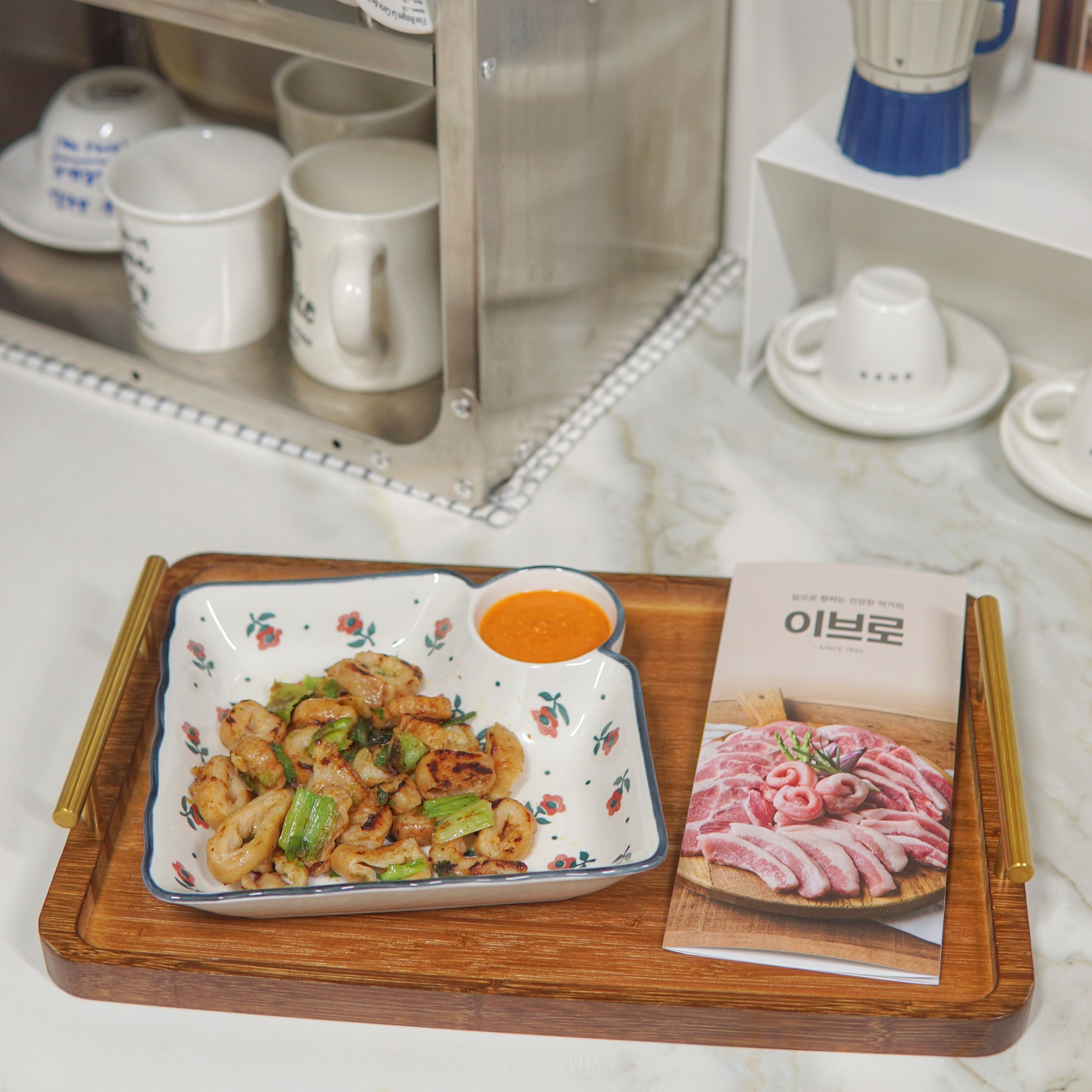 Floral Square Serving Plate Set with Sauce Dish (2-Piece) user photo