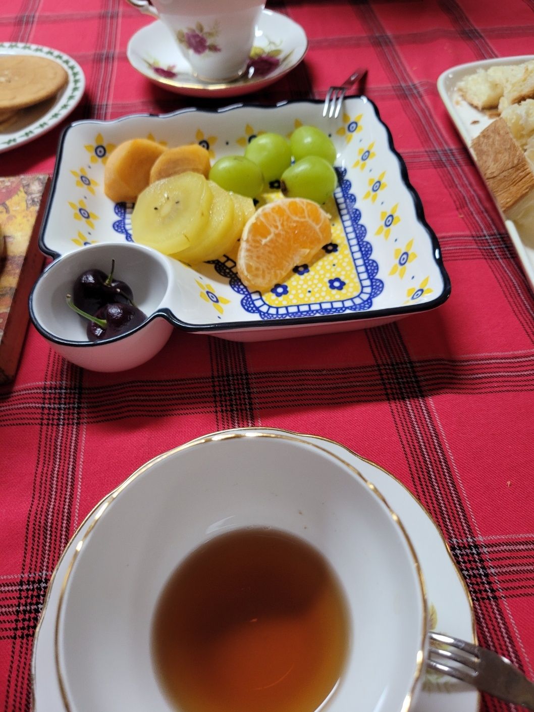 Floral Square Serving Plate Set with Sauce Dish (2-Piece) user photo