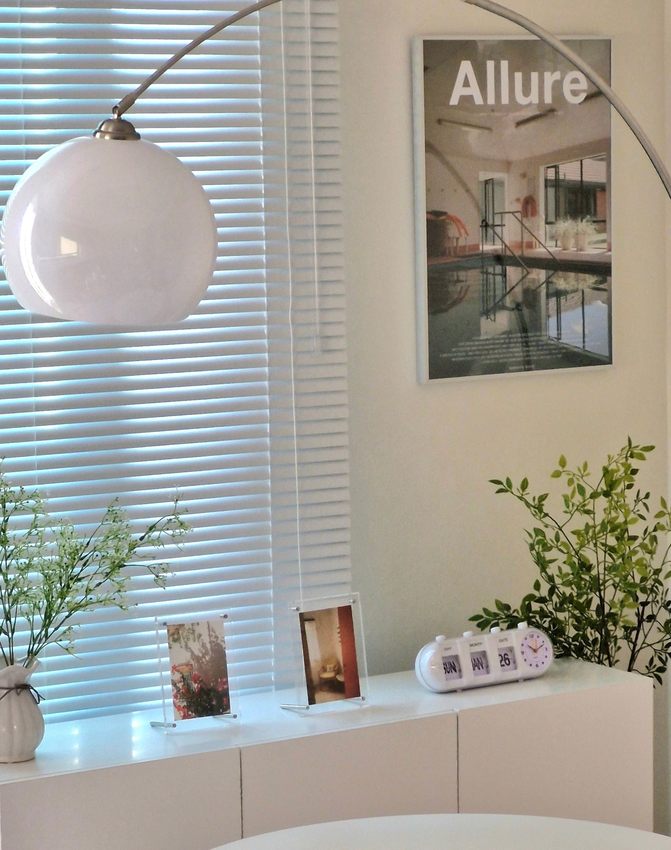 Short Pleated White Vase user photo