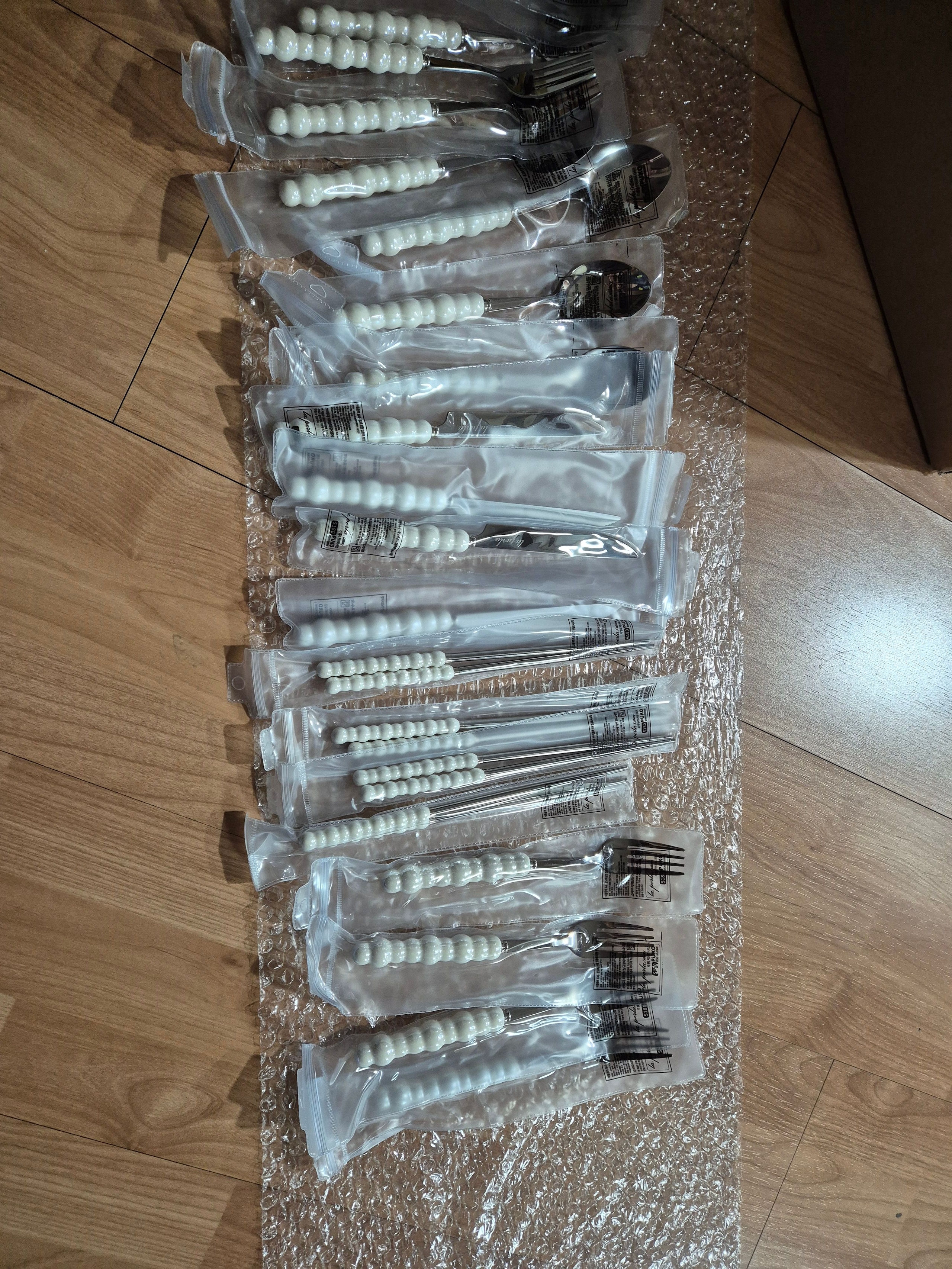 Bead Handle Full Flatware Set (4-piece) user photo