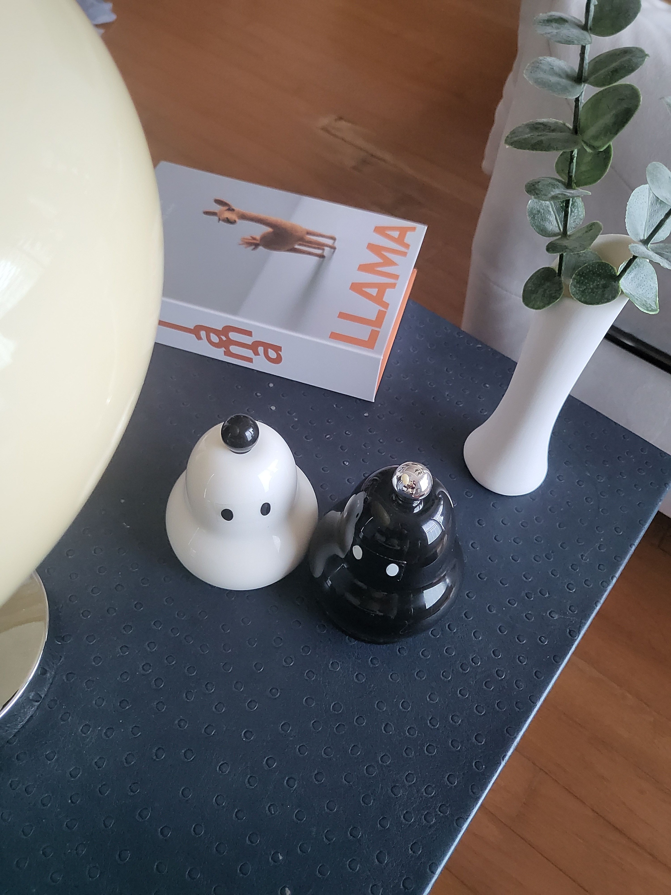 Natural Carved Ceramic Vase user photo