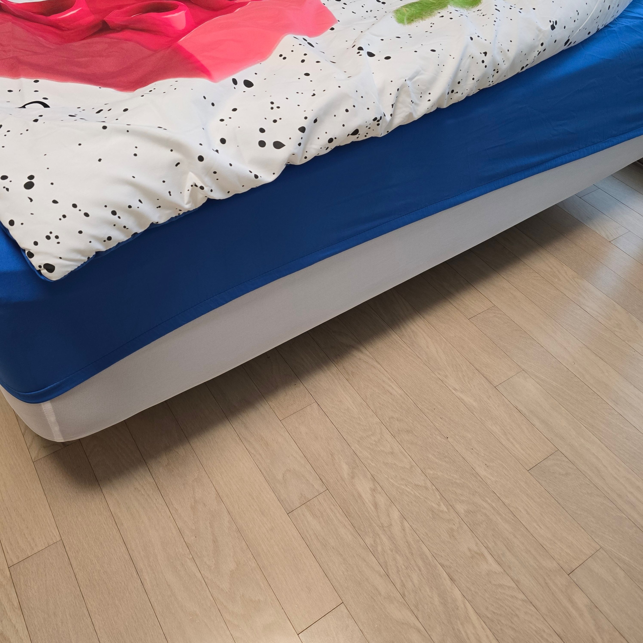 Palette Color Mattress Fitted Sheet user photo