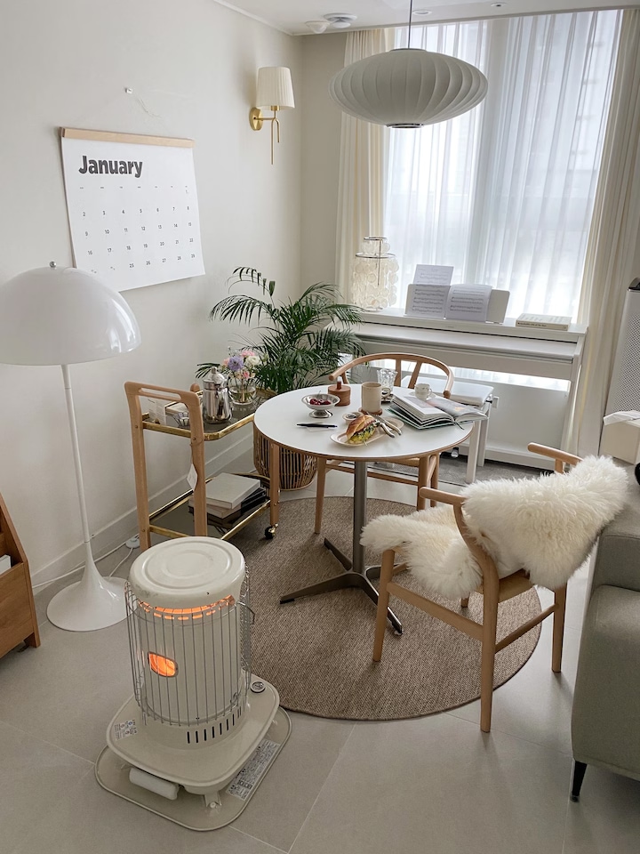 O'gre HPL ラウンドテーブル ホワイト［3サイズ］ ホワイト シルバー