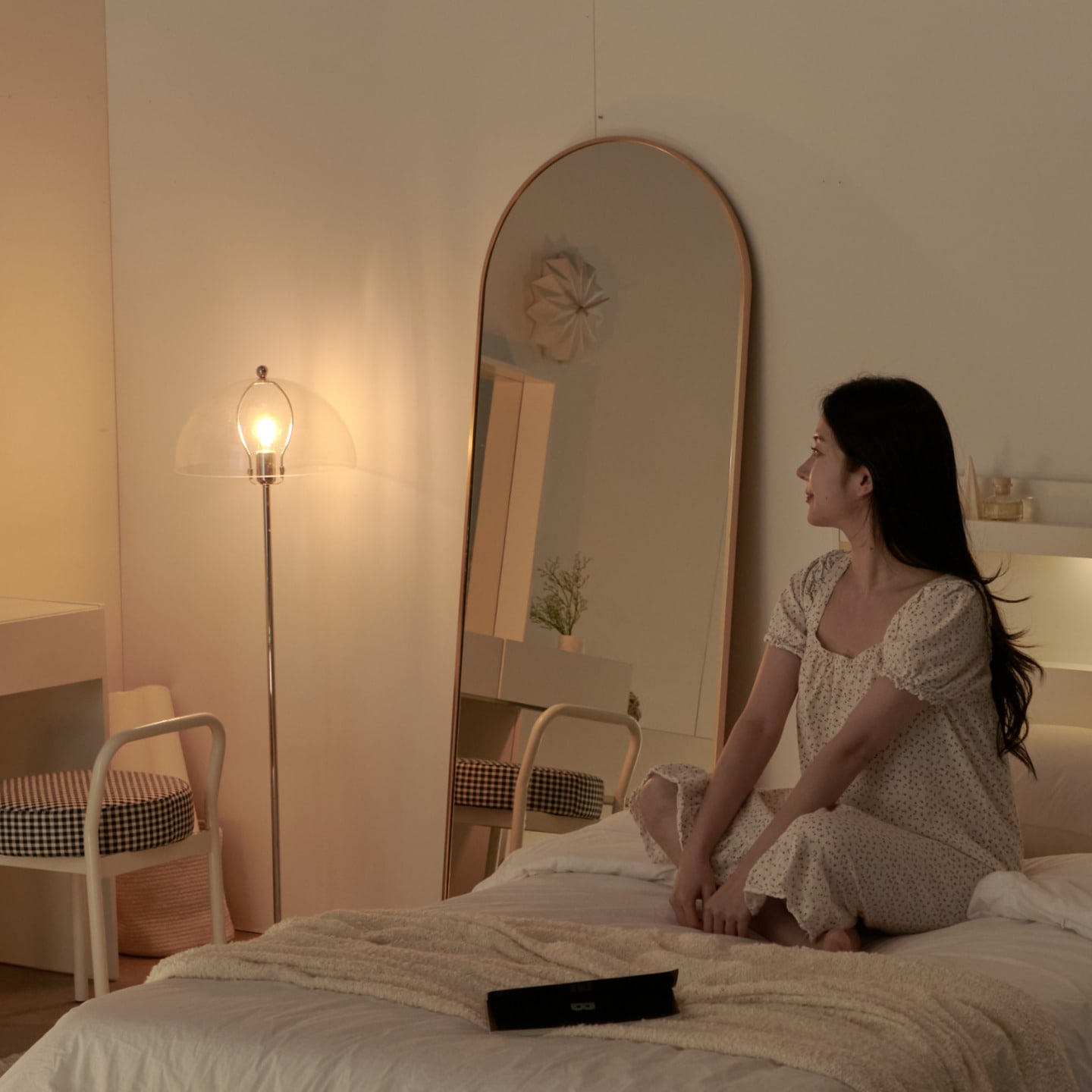 오늘의집 레드팩토리 밀리 라운드형 전신거울 감성거울 인테리어거울 미드센츄리