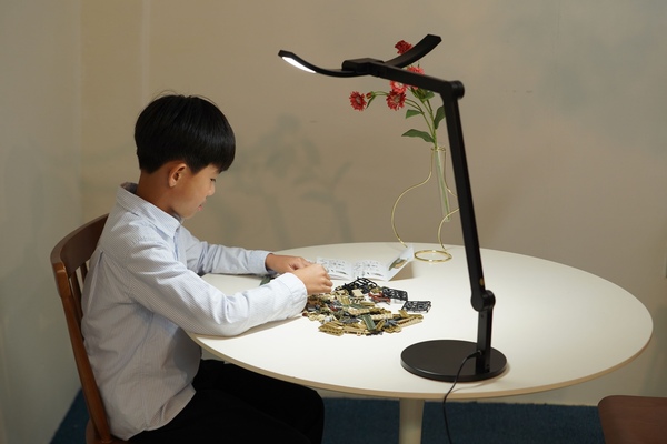 스탠드 멜라토닌 led 시력보호 와이드 공부 조명 독서등 STDL03베이스형