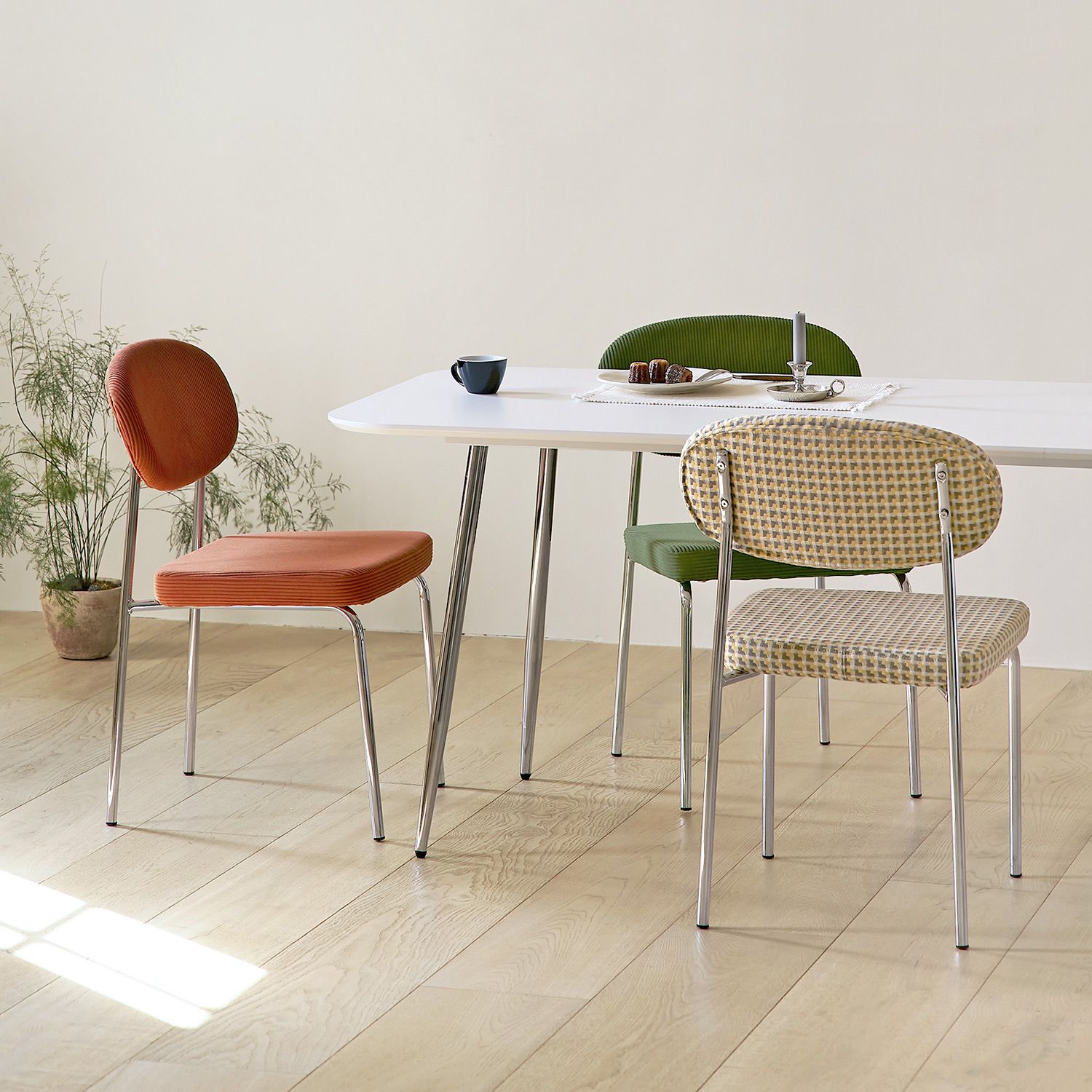 체크+패브릭 1+1  식탁의자