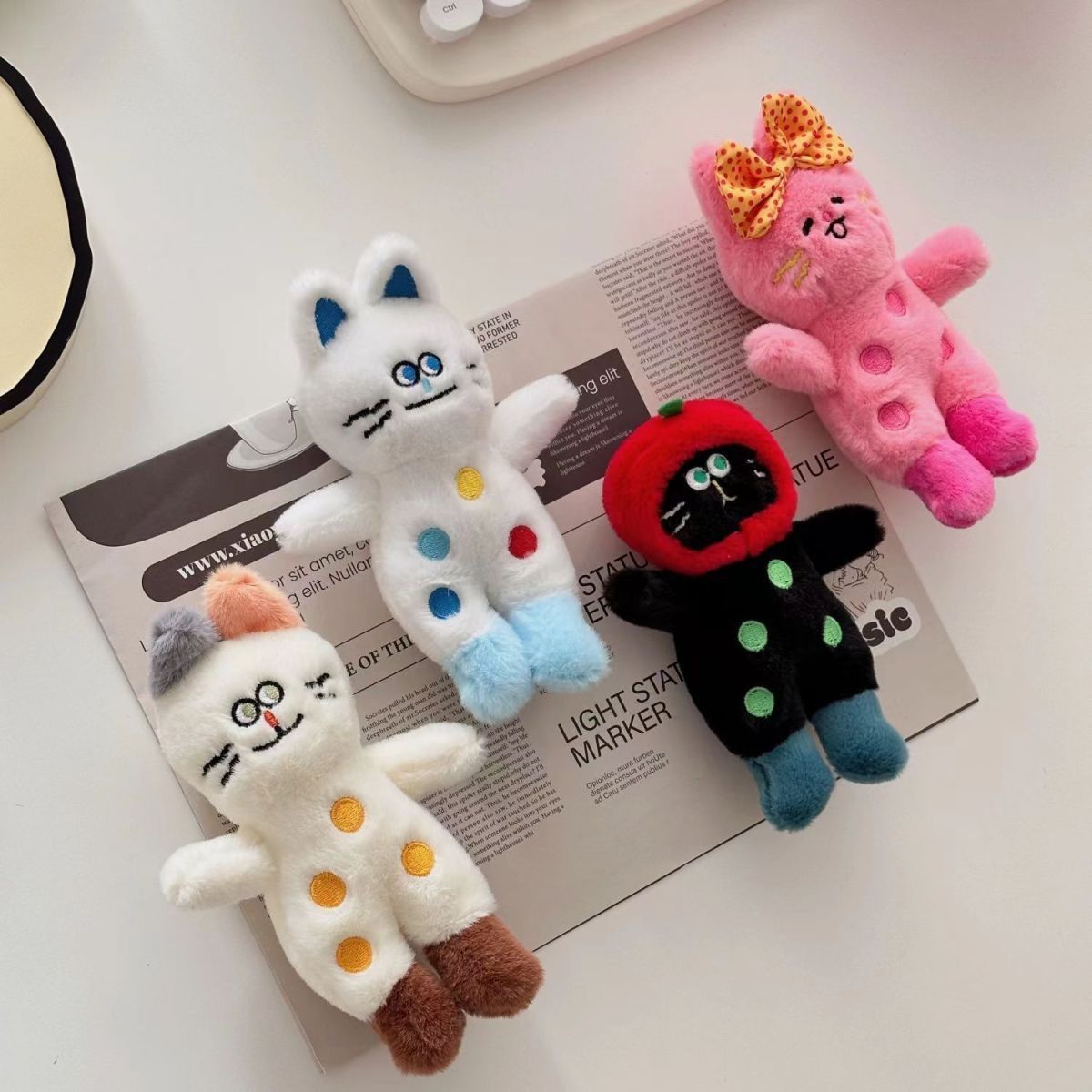 부카즈 bookaz 도트 키치냥이 고양이 키링 4color