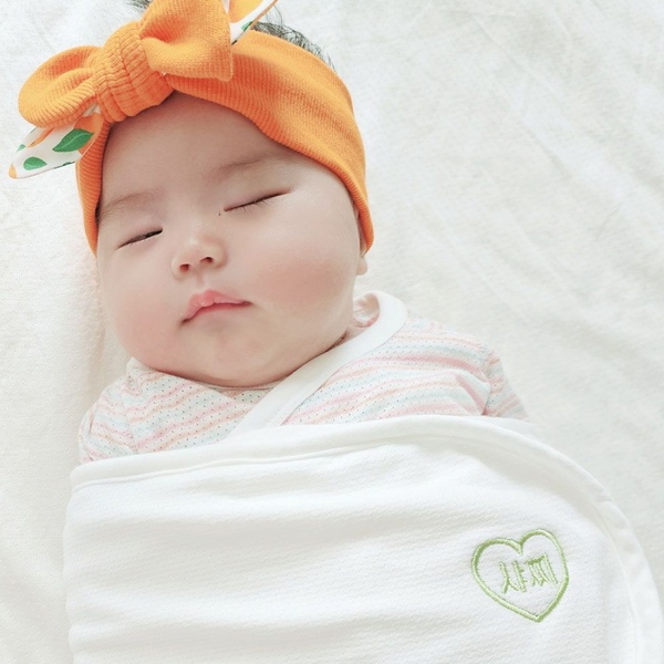 코끼리 모로반사 스트랩 자수 무소음 스와들 신생아 속싸개 매쉬