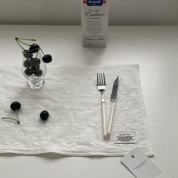 리본 자수 키친크로스