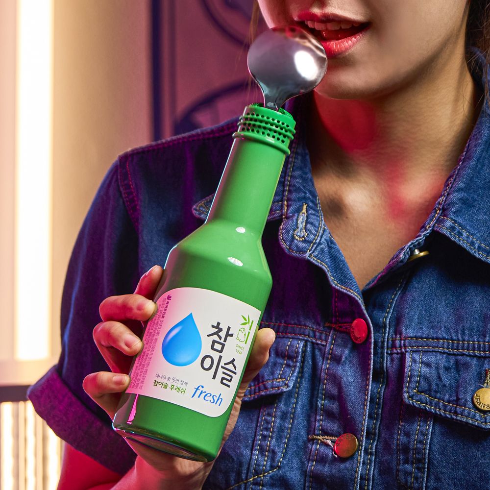 참이슬 숟가락 소주병 마이크 블루투스 무선 마이크 소주마이크 + 컬러소주잔2개 증정 가격 추이 미라클엠 참이슬 숟가락 소주병 마이크 블루투스 무선 마이크 소주마이크 + 컬러소주잔2개 증정 - 최저가 39,900원
