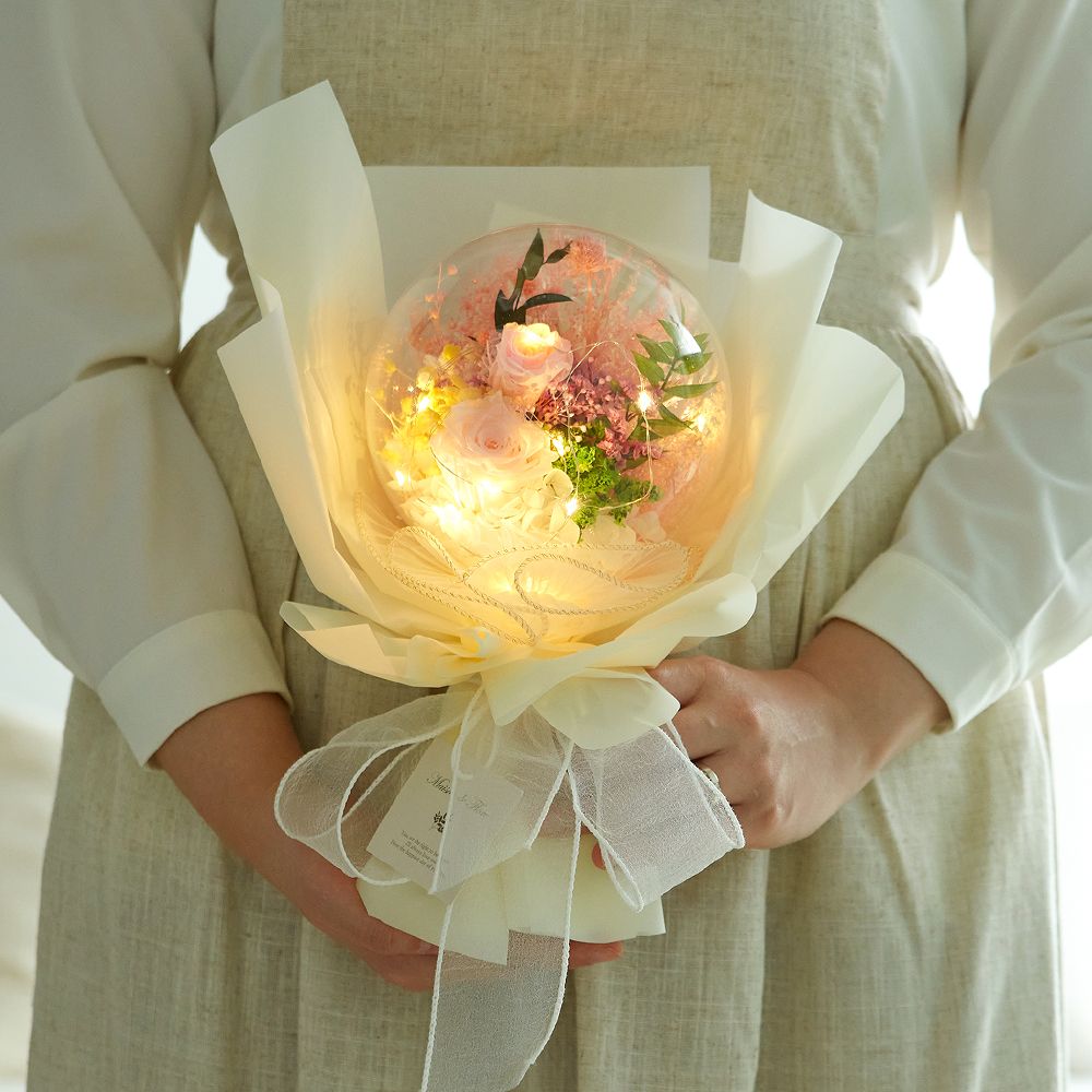 메종드플로레 생화 프리저브드 플라워 LED조명 아크릴 풍선 꽃다발 꽃풍선 어버이날 생일꽃다발 기념일 - 최저가 31,900원