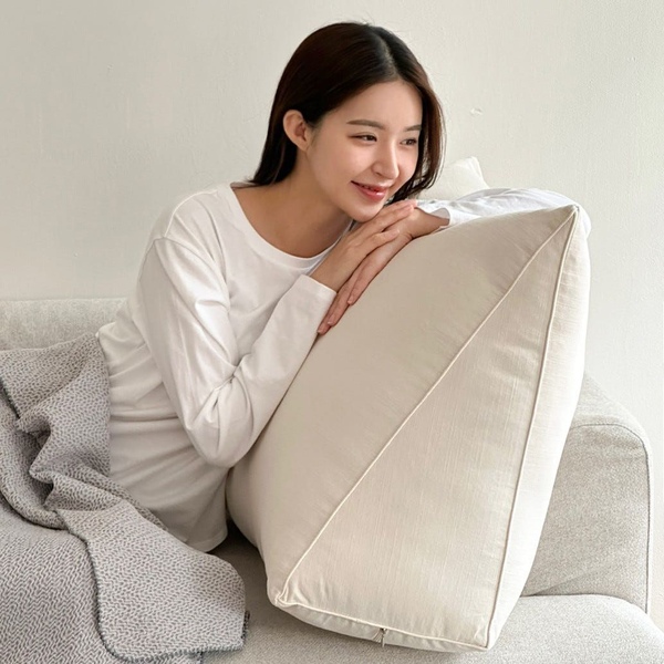 감성 삼각 등받이쿠션 허리 쇼파 대형 등쿠션