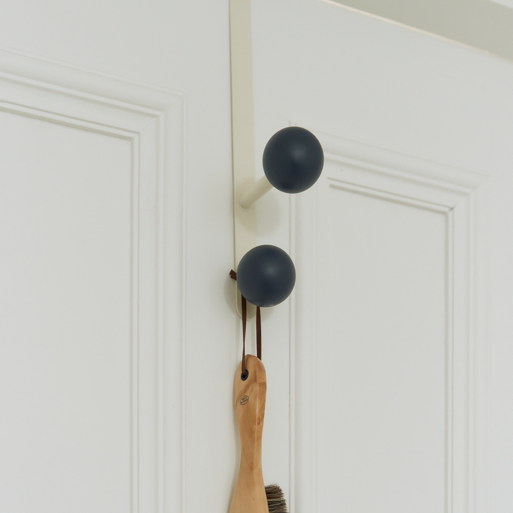 바치(bacci) Loulou Door Hanger