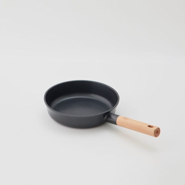 굽는 면적을 넓힌 다용도 프라이팬 20cm