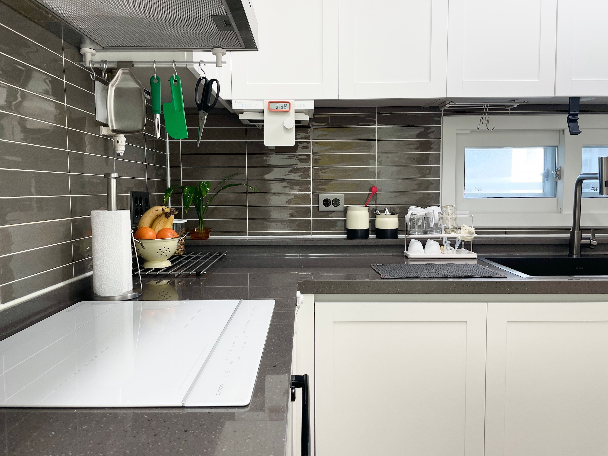 Two-Tone Self-Draining Ceramic Utensil Holders (Set of 2) user photo