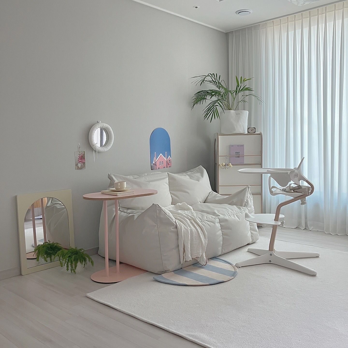 Slim C-Side Sofa Table user photo