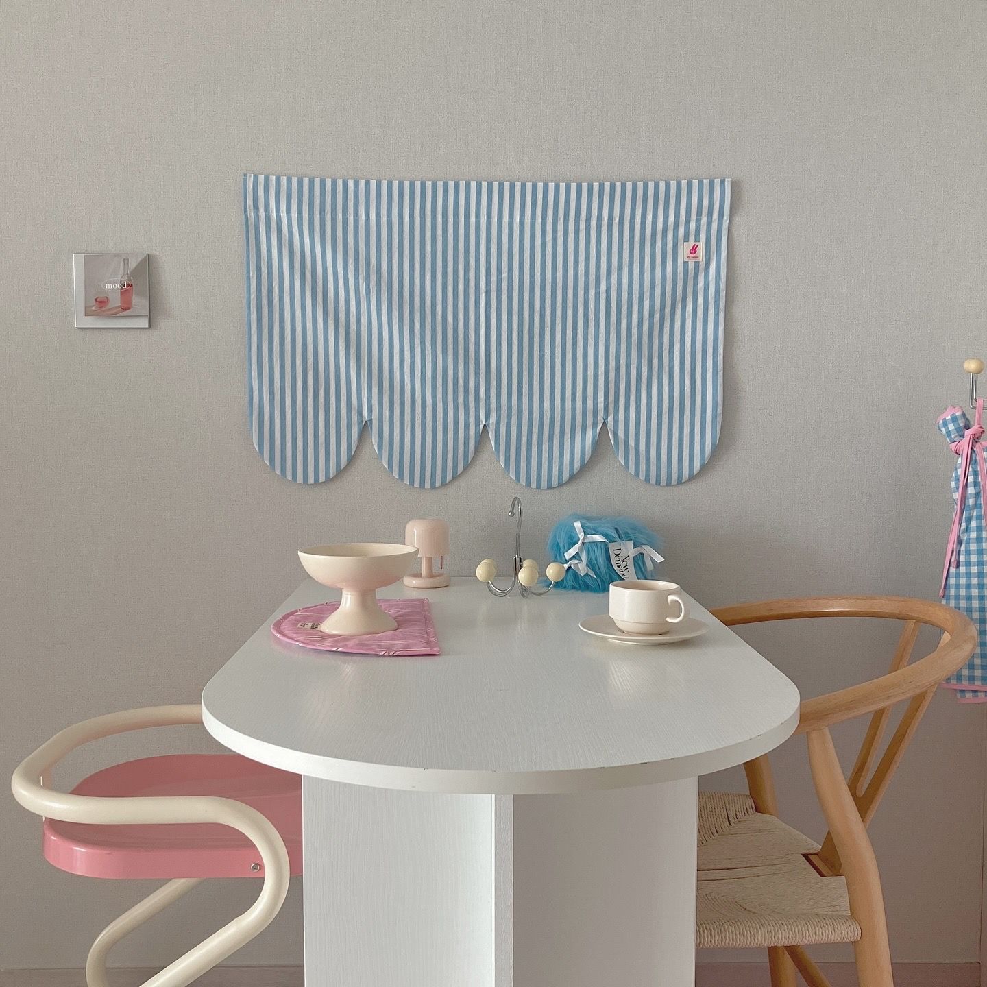Semi-Oval Dining Table (31.5