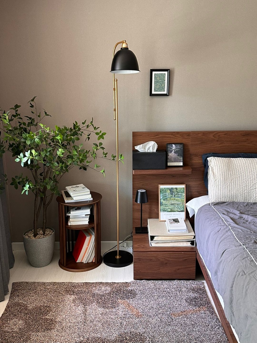 Ivy Solid Pine Wood Nightstand user photo
