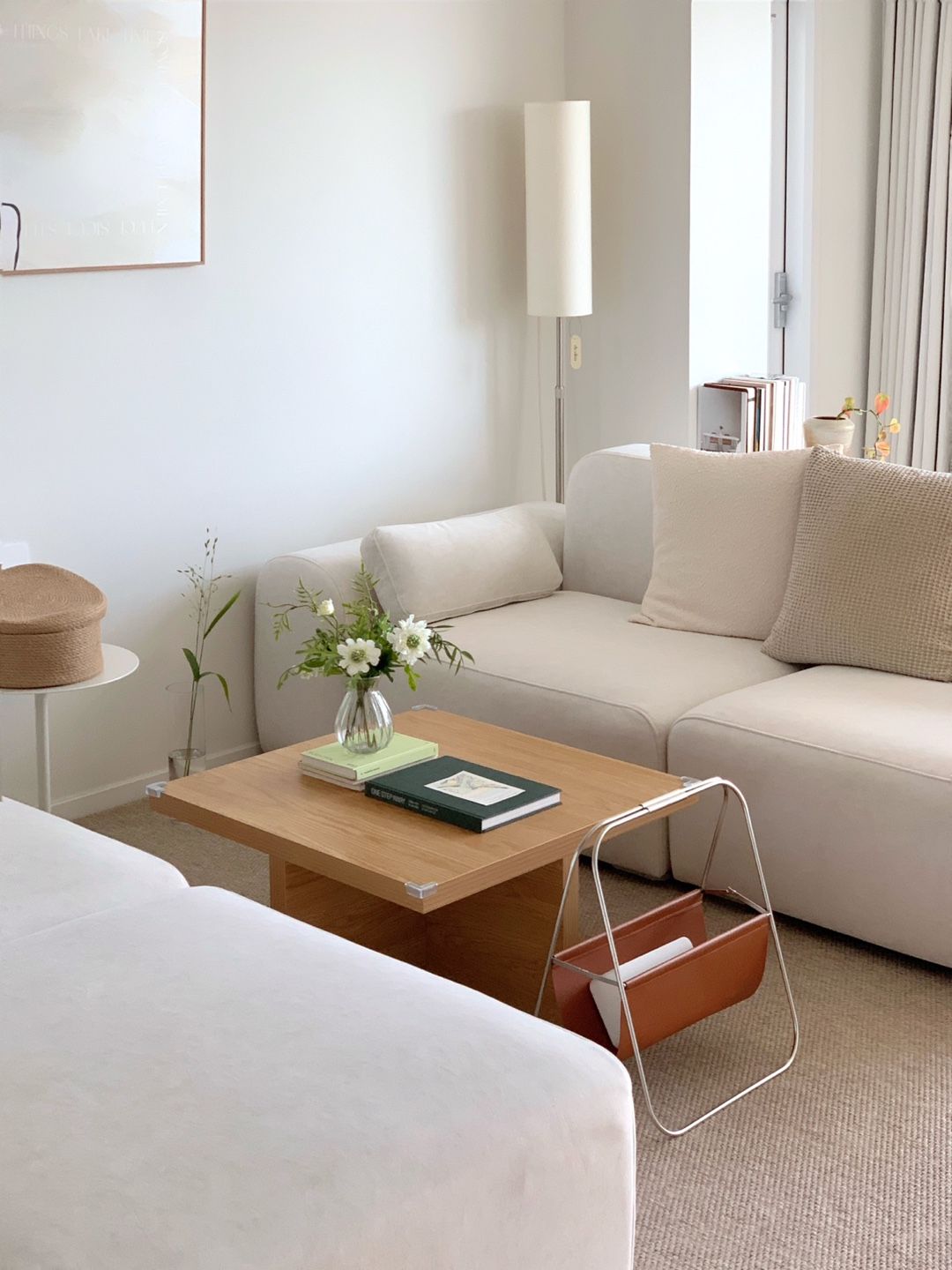 Modern Round Metal Side Table user photo