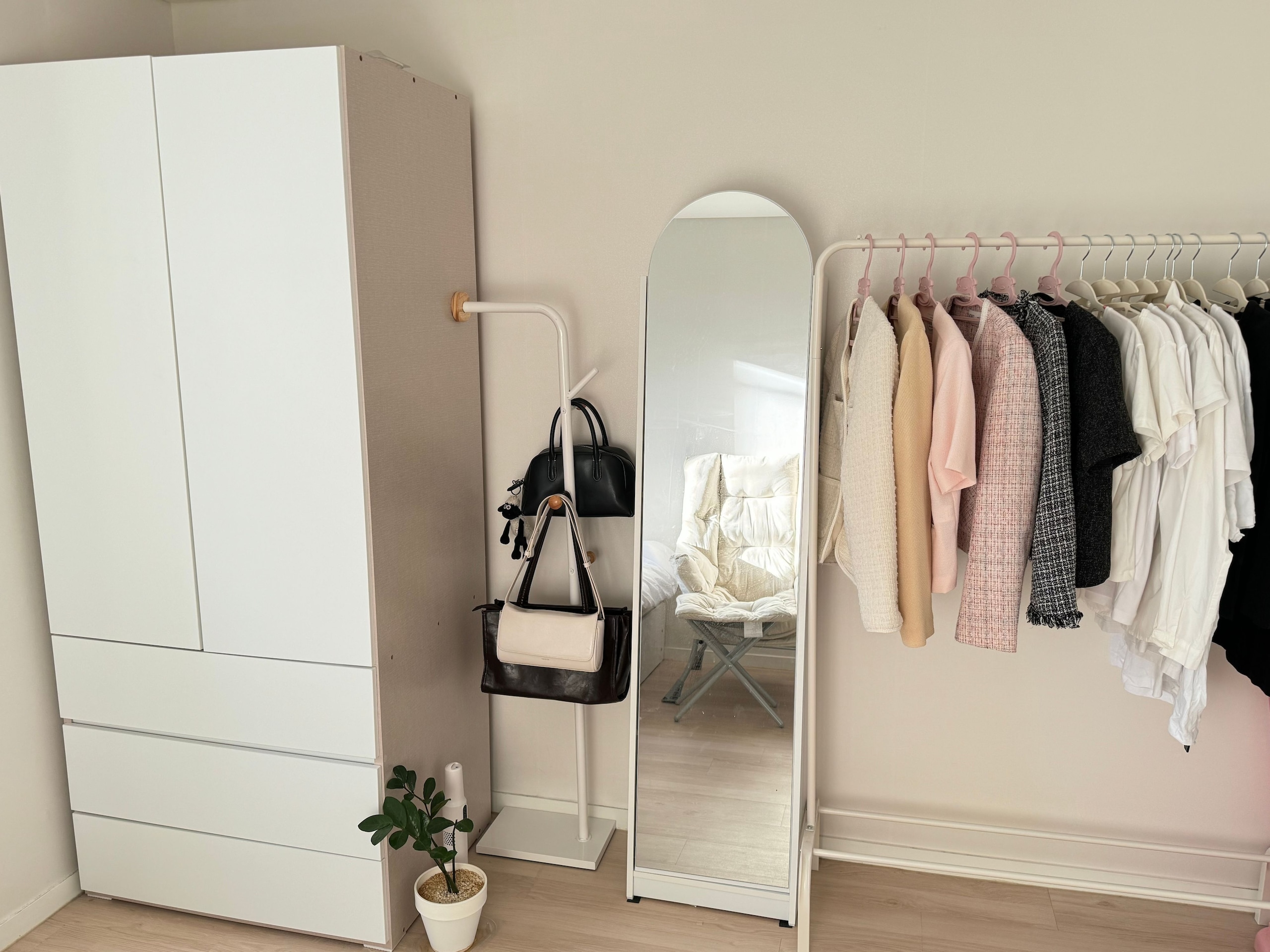 Multi-Purpose Clothing Rack user photo