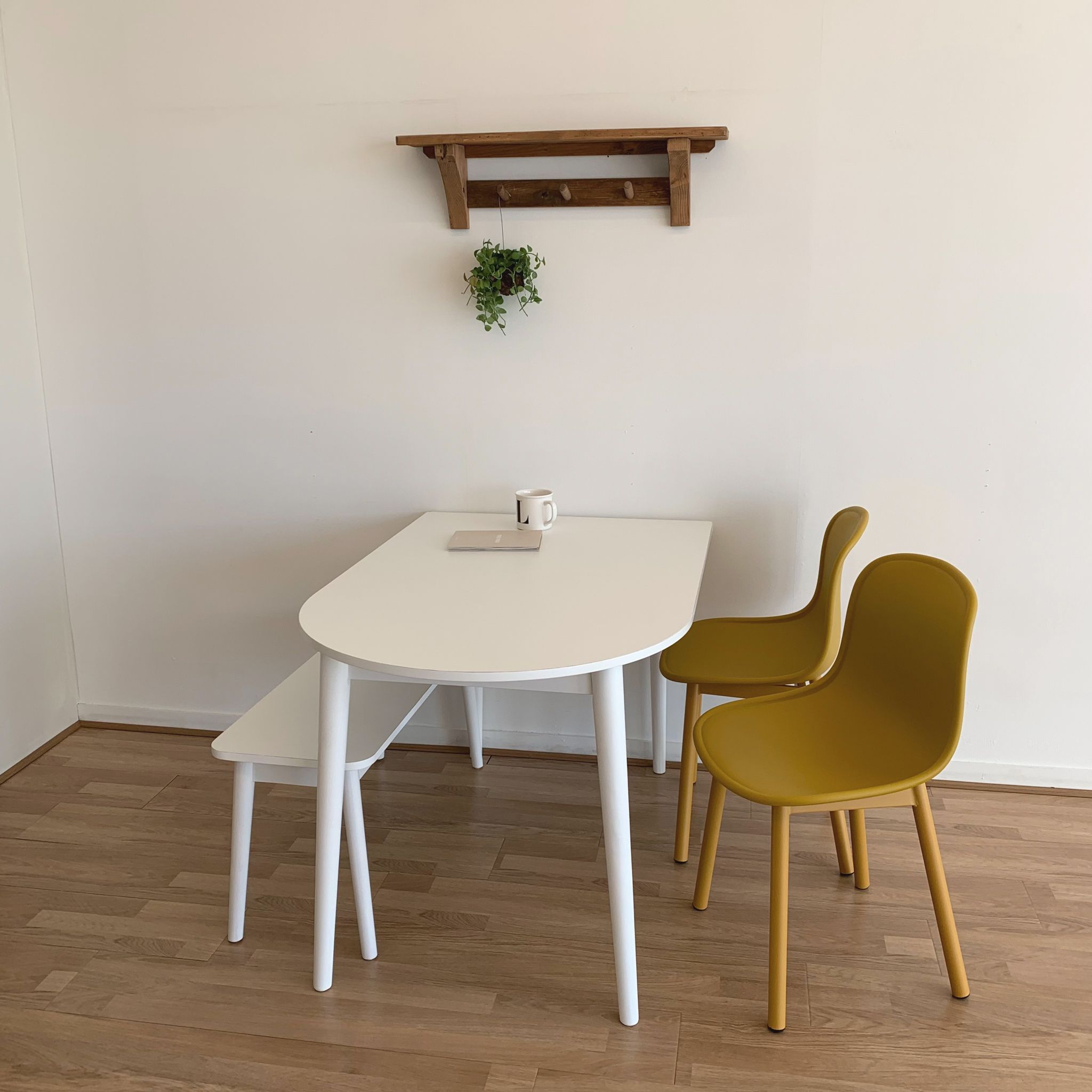 Daeun Damda HALF MOON 半楕円形 テーブル 120cm［2色］ ホワイト