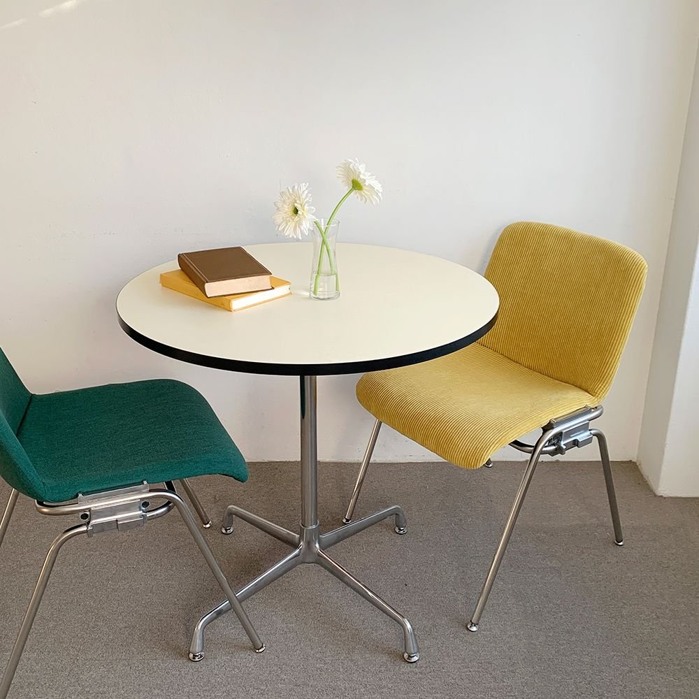 O'gre ＼週末限定セール／ Mid Century ラウンドテーブル［2色・2