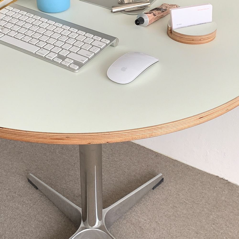 O'gre HPL ラウンドテーブル ホワイト［3サイズ］ シルバー ホワイト