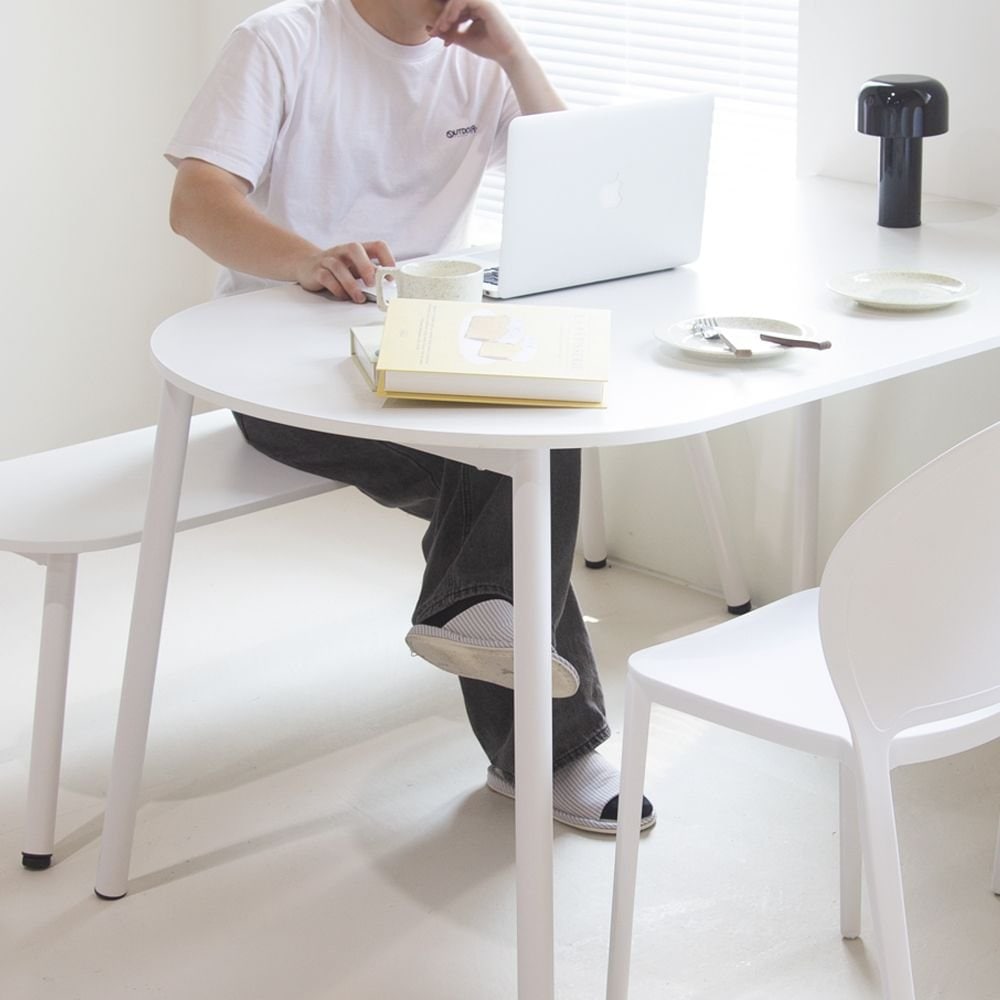 【韓国家具】 半楕円 ダイニングテーブル ホワイト flat 半楕円形 ダイニングテーブル ホワイト［3サイズ］| Ohouse