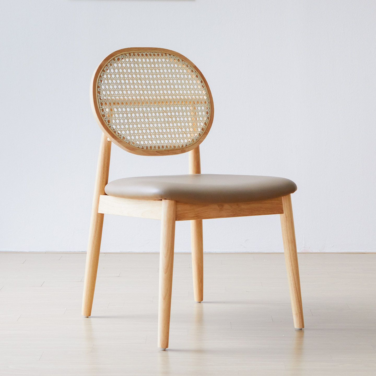 IKEA NILSOVE ニルソーヴェ チェア アームレスト付 | ダイニングチェア