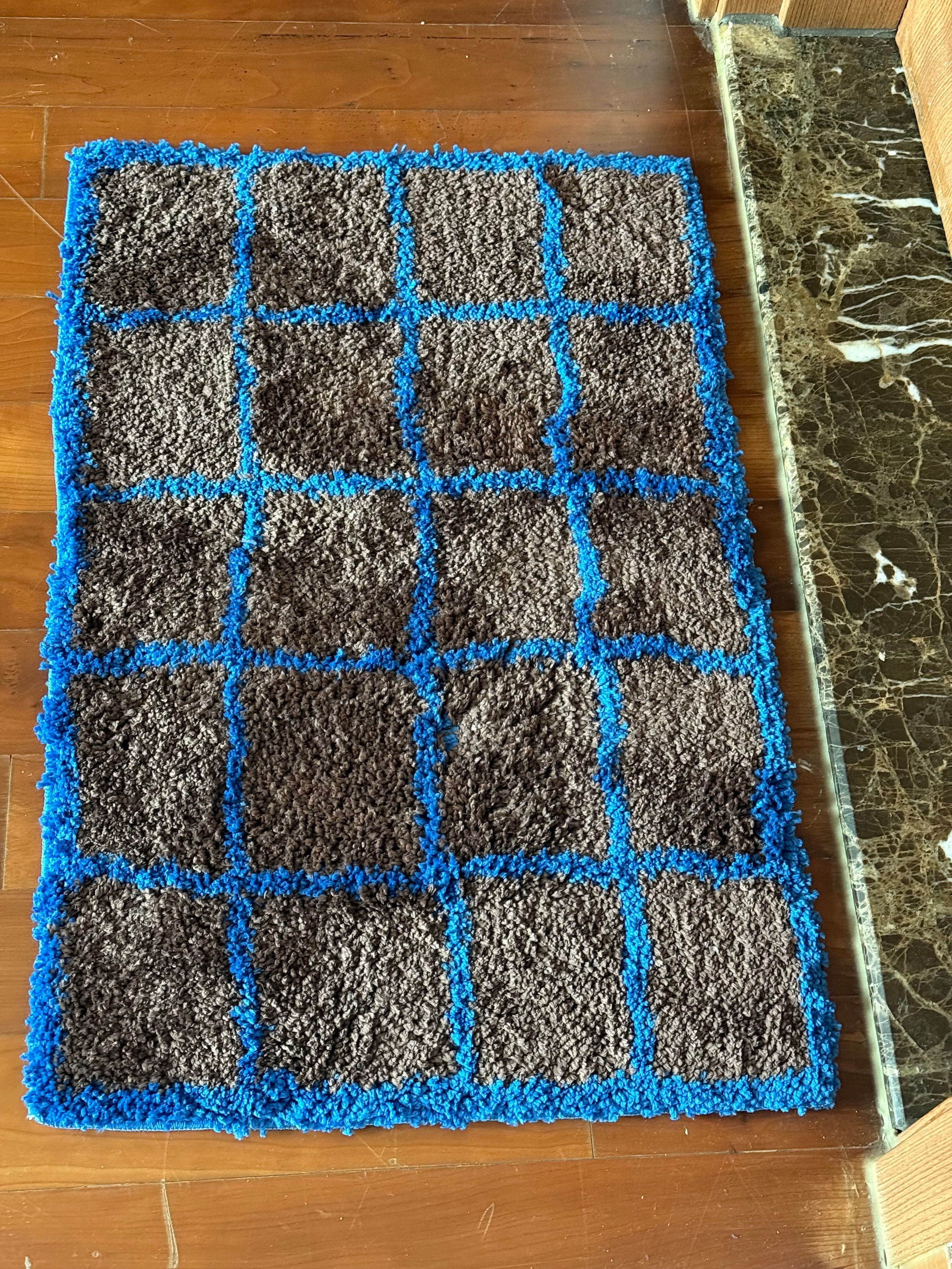 Joy Fuzzy Mini Rug user photo